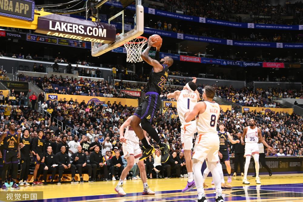 仅是球场上 仅是球场上