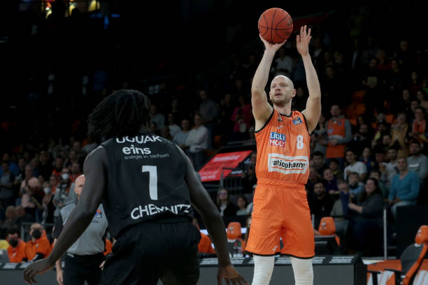 可替换成完 可替换成完